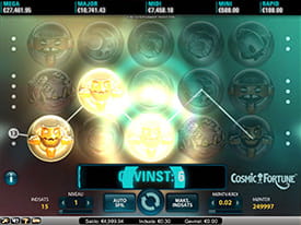 Spil det sjove Cosmic Fortune mens du har chancen for at vinde den progressive jackpotpulje